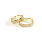Load image into Gallery viewer, 14ct 5mm Yellow Gold Wedding Ring