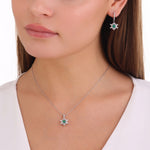 Load image into Gallery viewer, 0.59 Karat Emerald Diamond Necklace