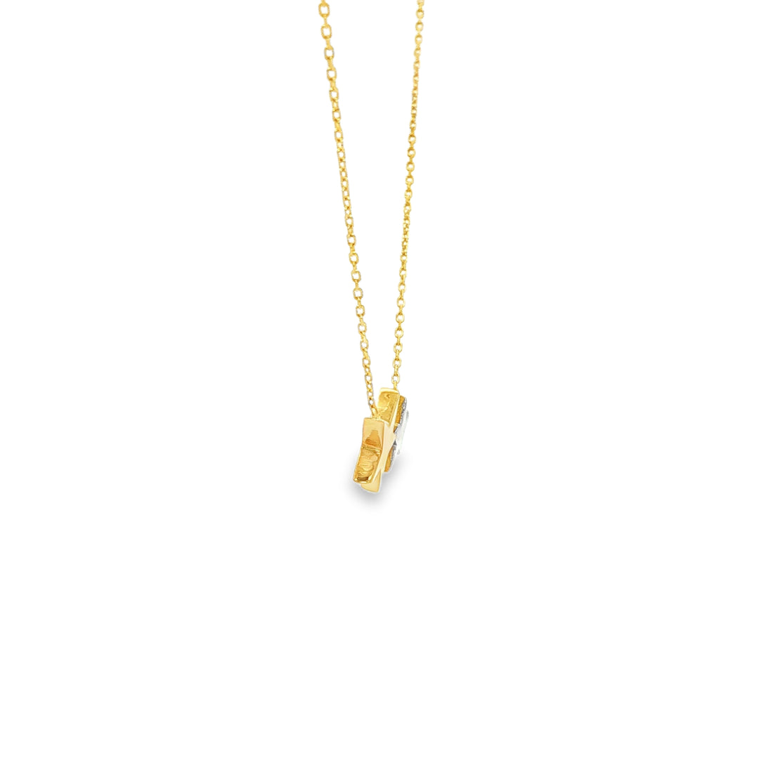 Two-Tone Star Pendant Chain in Yellow and White Gold