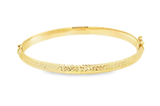 Elegant Yellow Gold Bangle