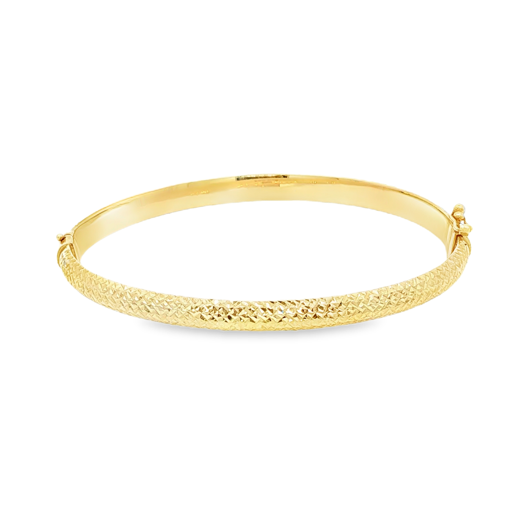 Elegant Yellow Gold Bangle
