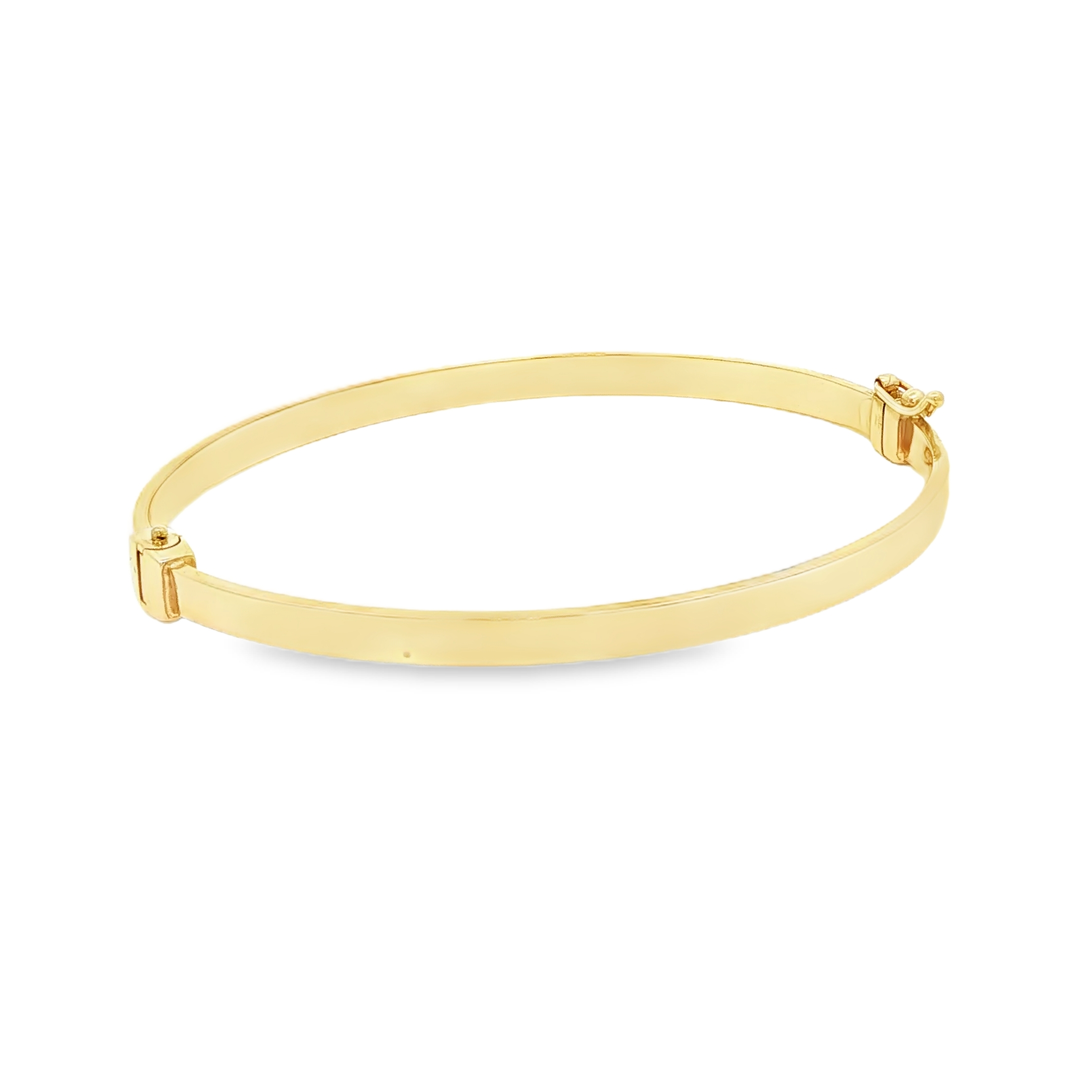 Elegant Yellow Gold Bangle Bracelet