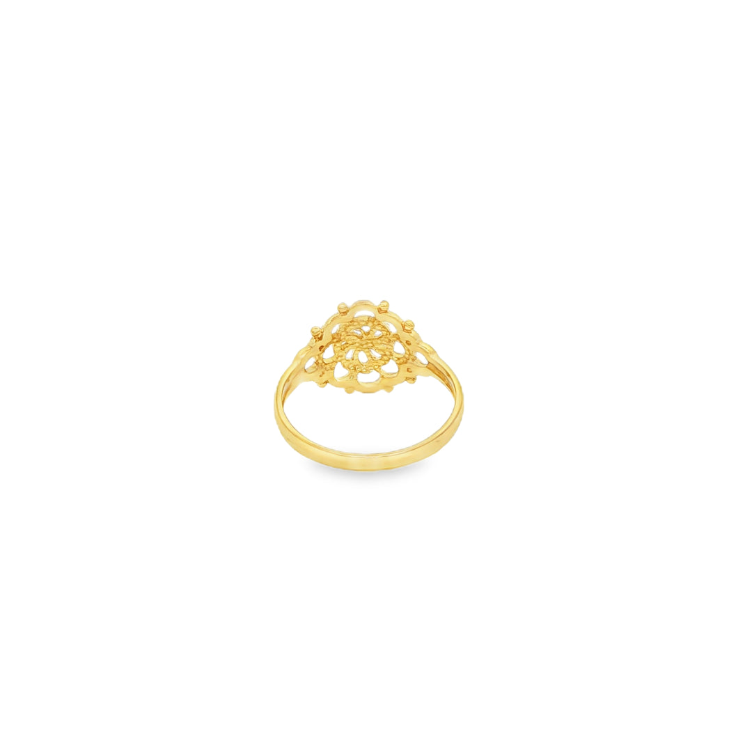 Tri-Tone Gold Floral Cocktail Ring with Intricate Filigree