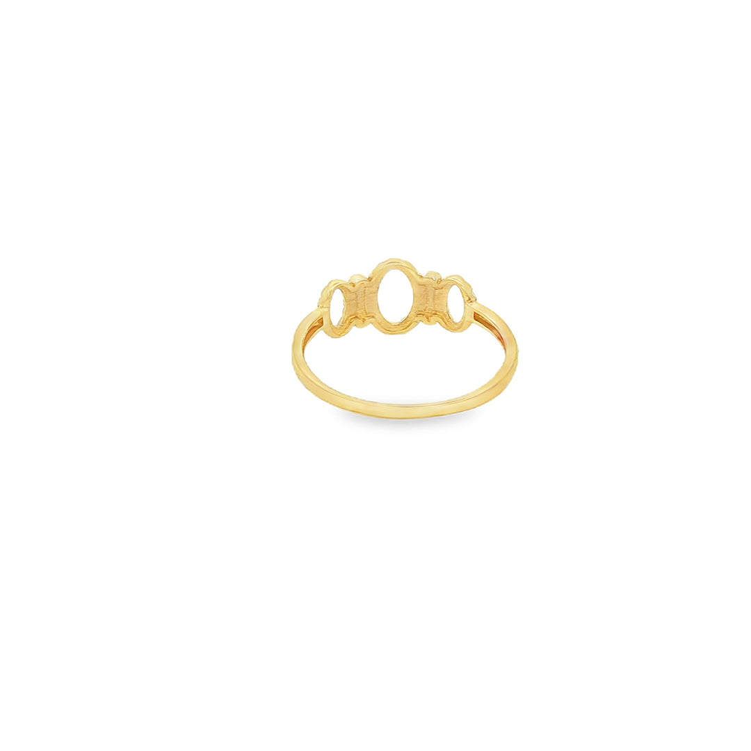 Yellow Gold Multistone Ring with Round Cut Diamonds