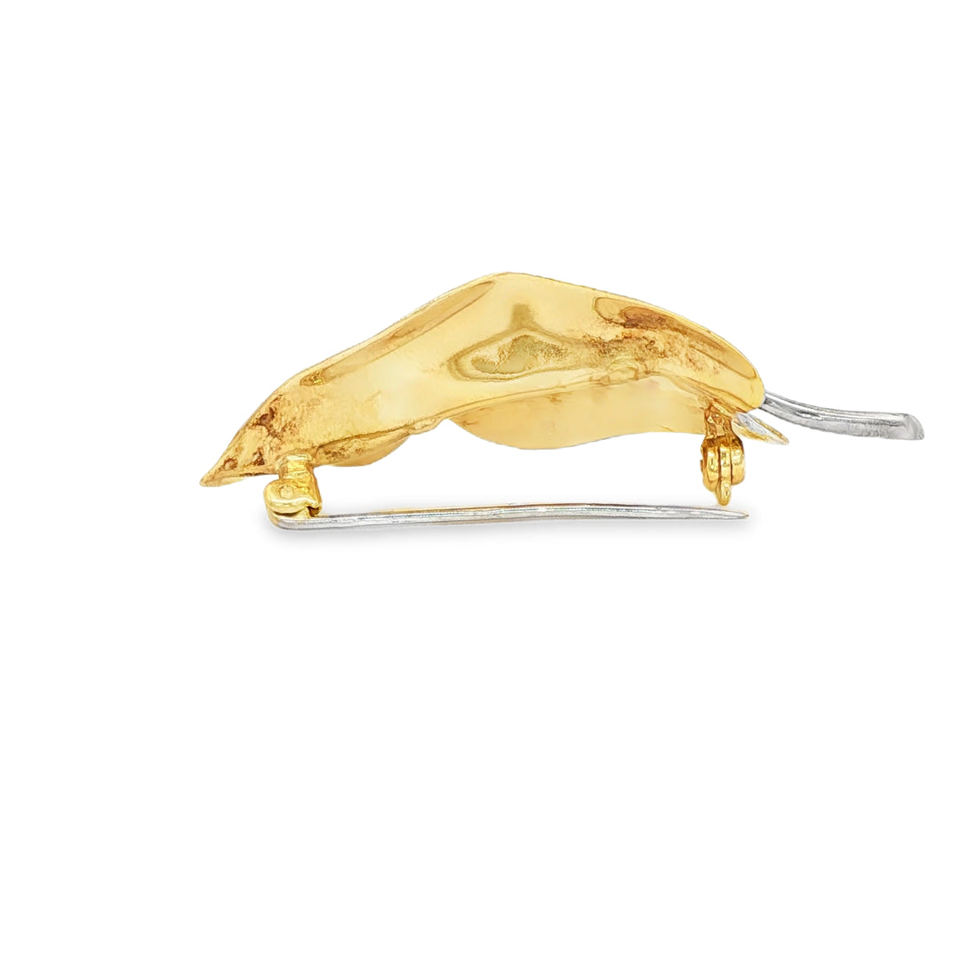 Elegant Yellow Gold Leaf Brooch