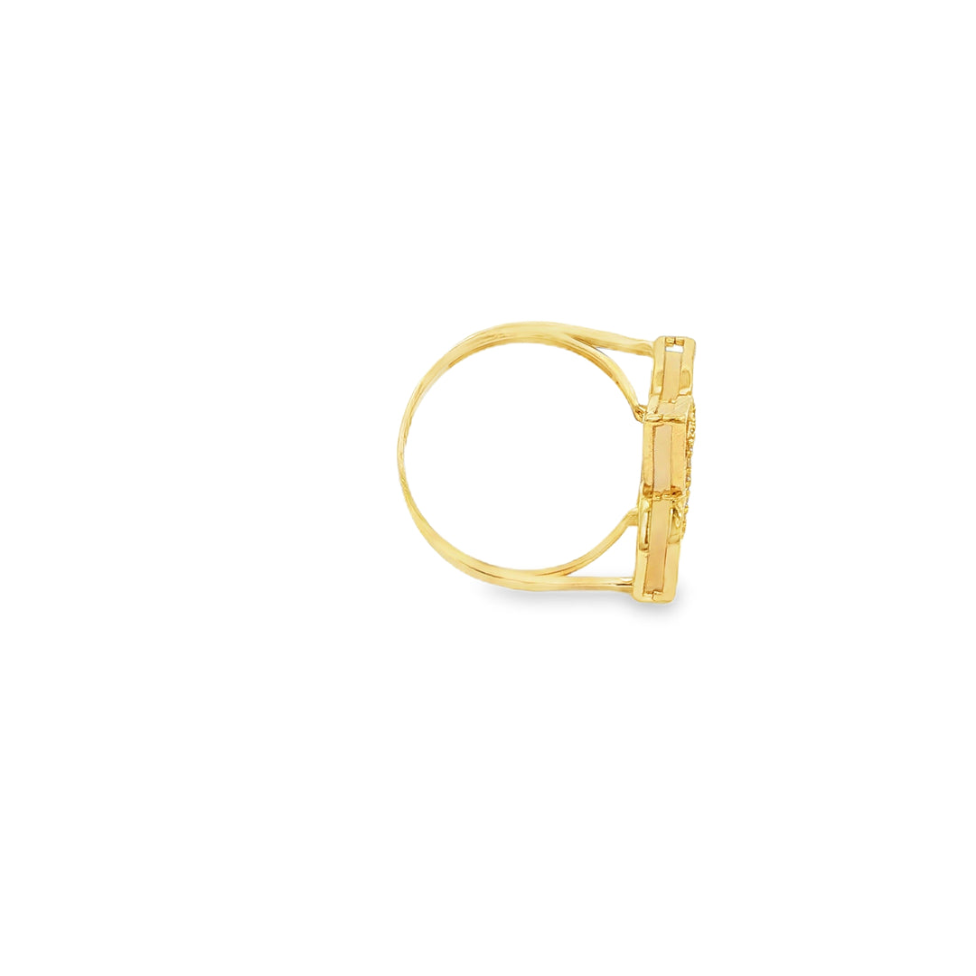 Yellow Gold Cocktail Ring with Mother of Pearl
