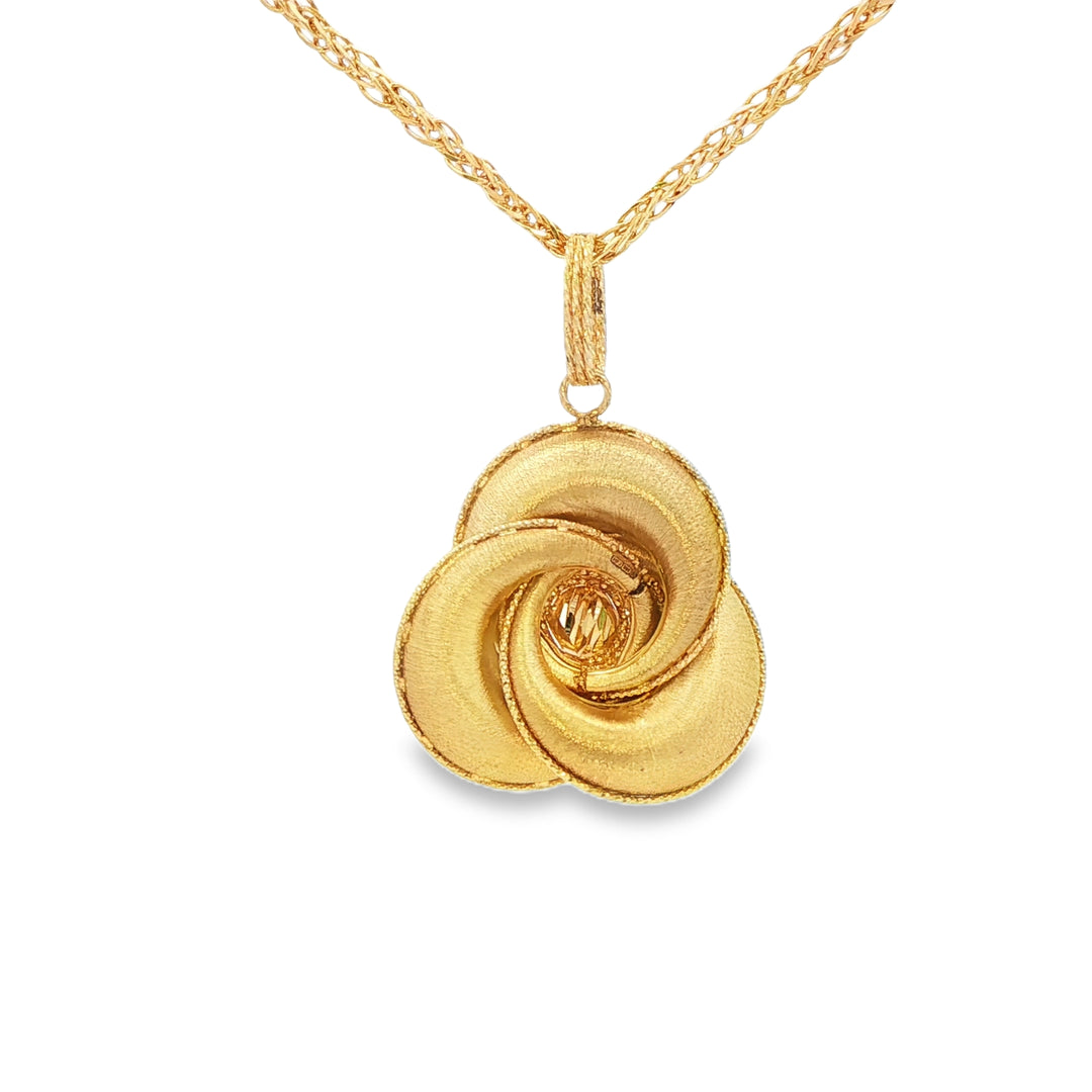 Elegant Yellow Gold Floral Charm Pendant Necklace