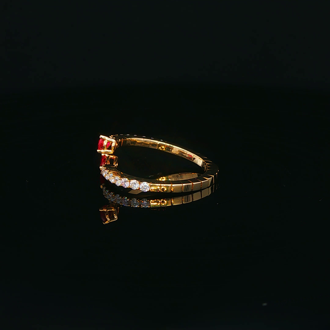 Yellow Gold Multistone Ring with Brilliant Cut Pear Shape Rubies