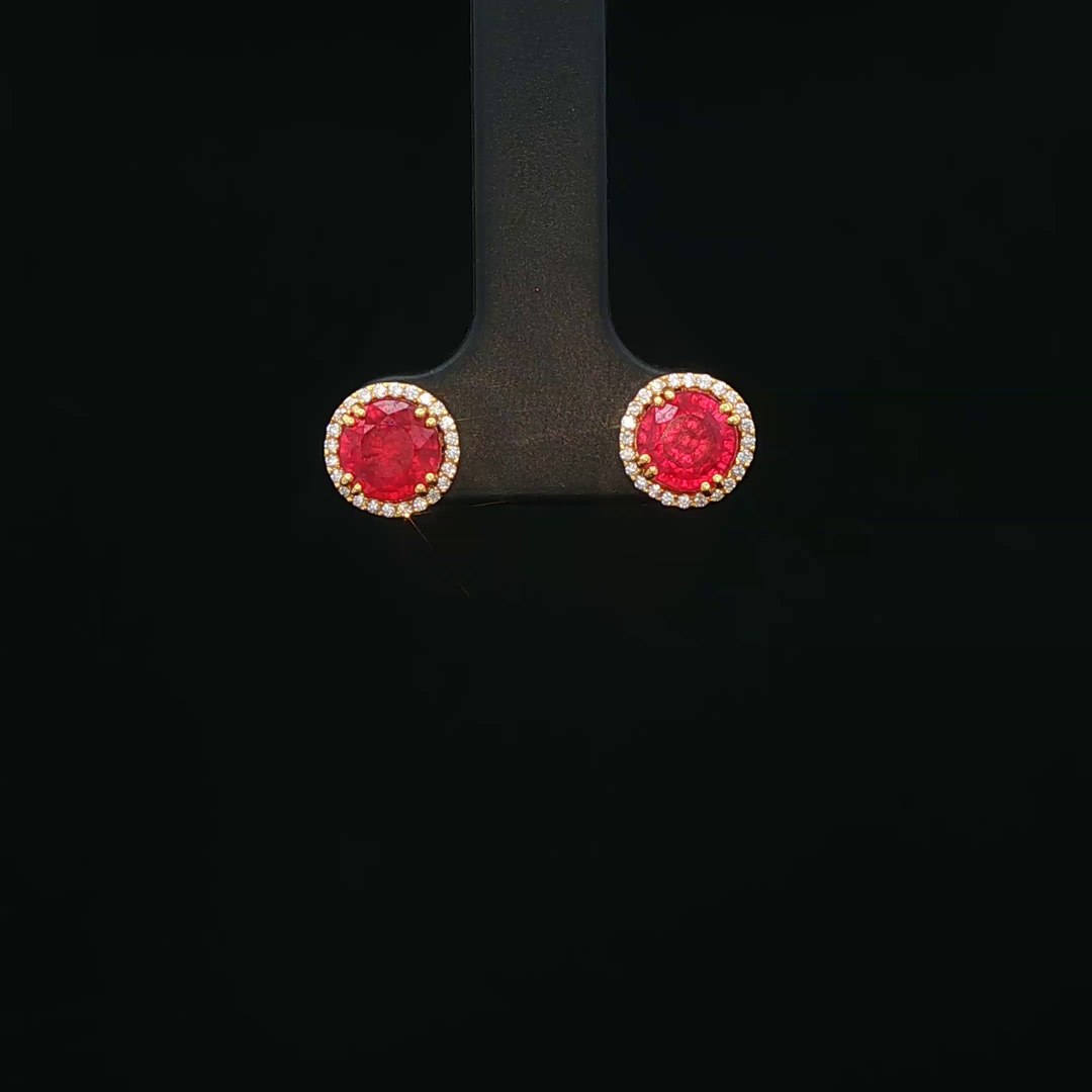 18ct Yellow Gold Stud Earrings with Round Cut Ruby & Diamonds