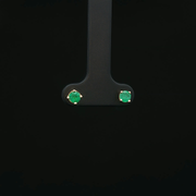 14ct Classic Emerald Stud Earrings in Yellow Gold