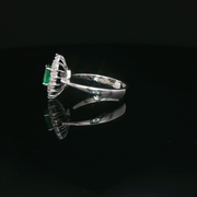 White Gold Cocktail Ring with Oval-Cut Emerald & Diamonds