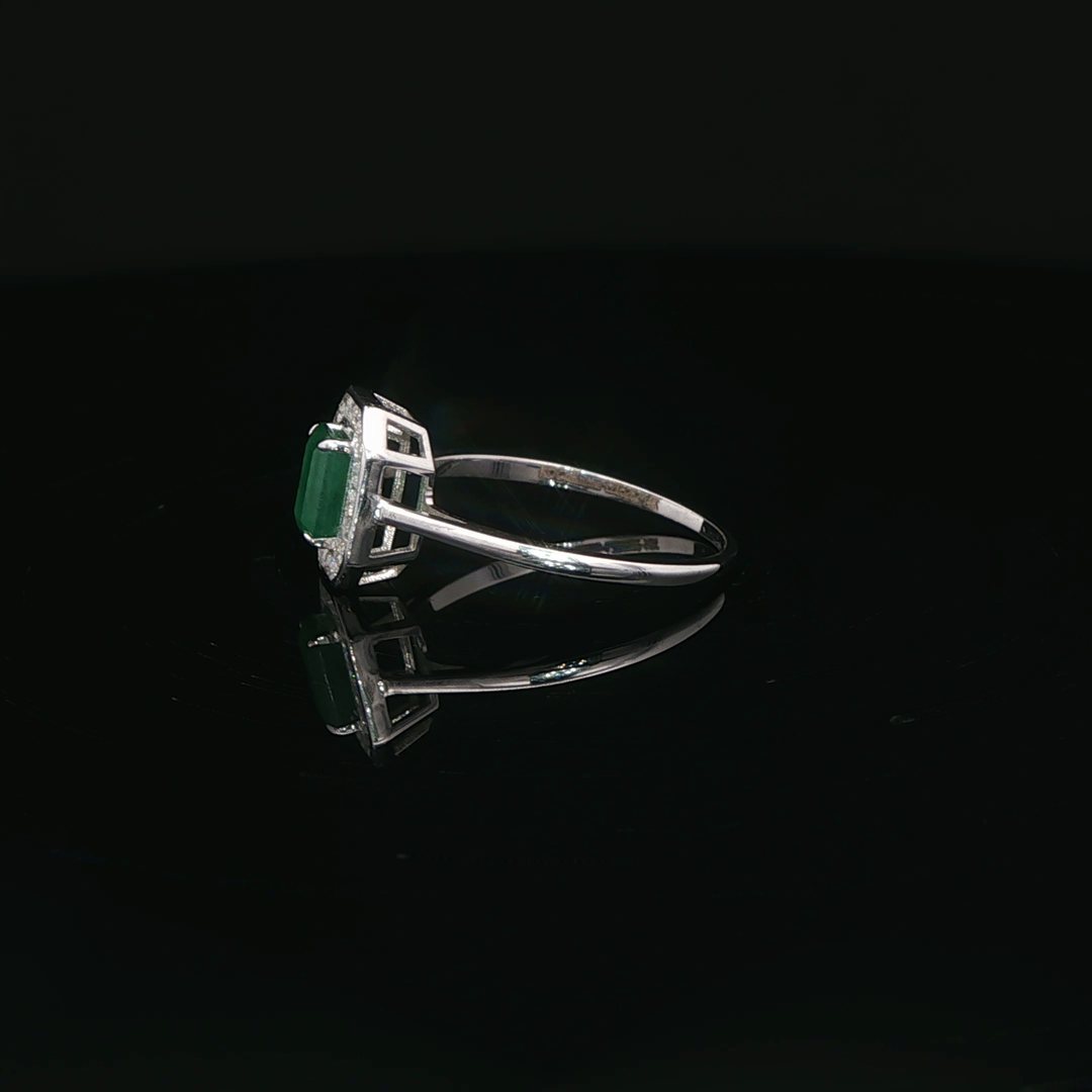 White Gold Emerald Ring with Emerald & Diamond