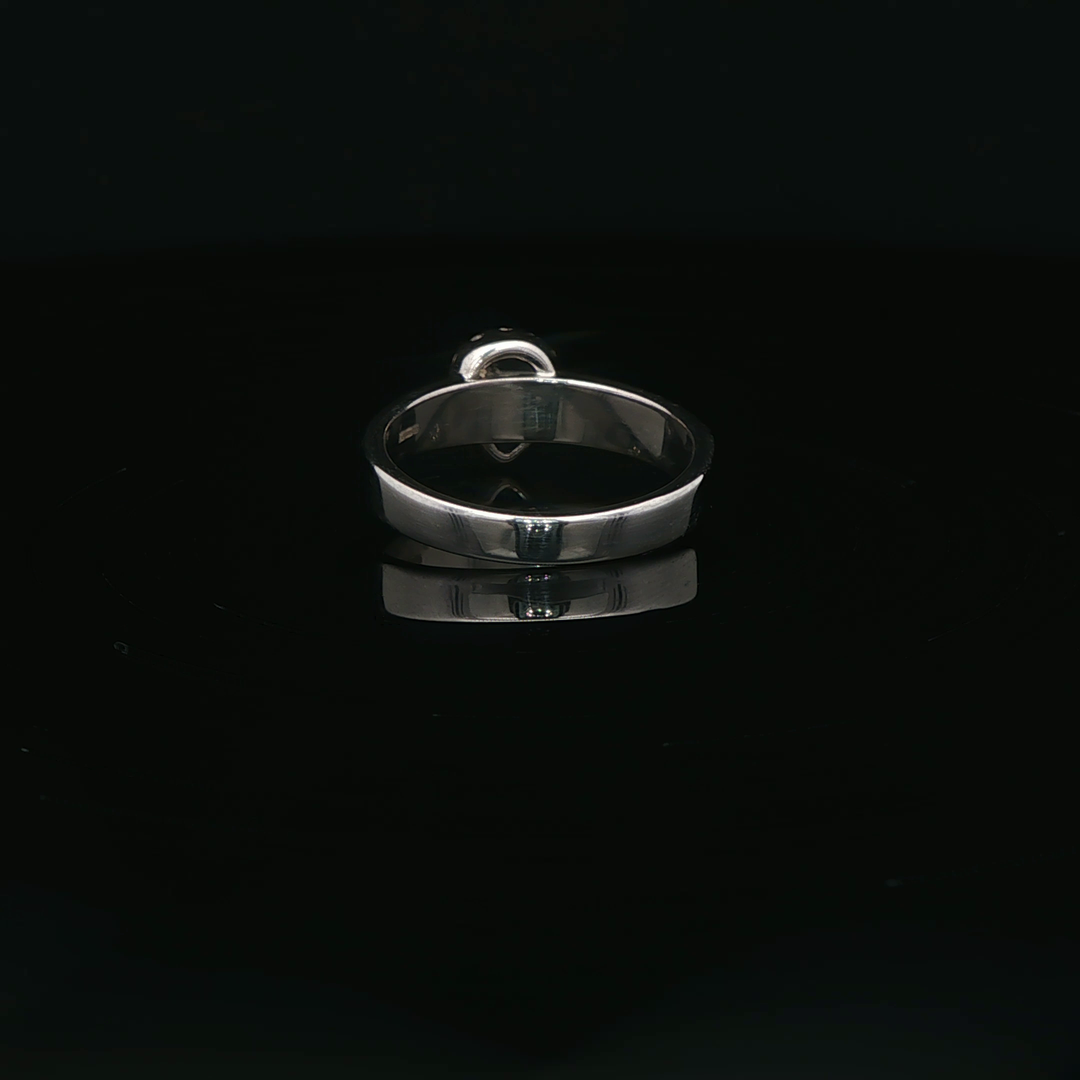 White Gold Cocktail Ring with Pear-Shaped Emerald & Diamonds