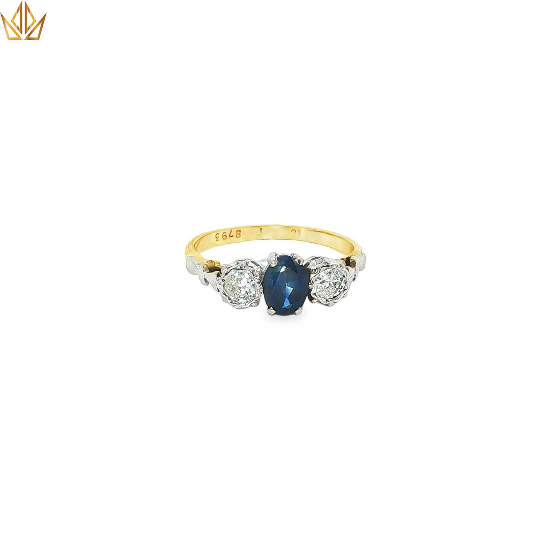 Oval Sapphire & Round Diamond Ring in 18ct Gold / platinum Top