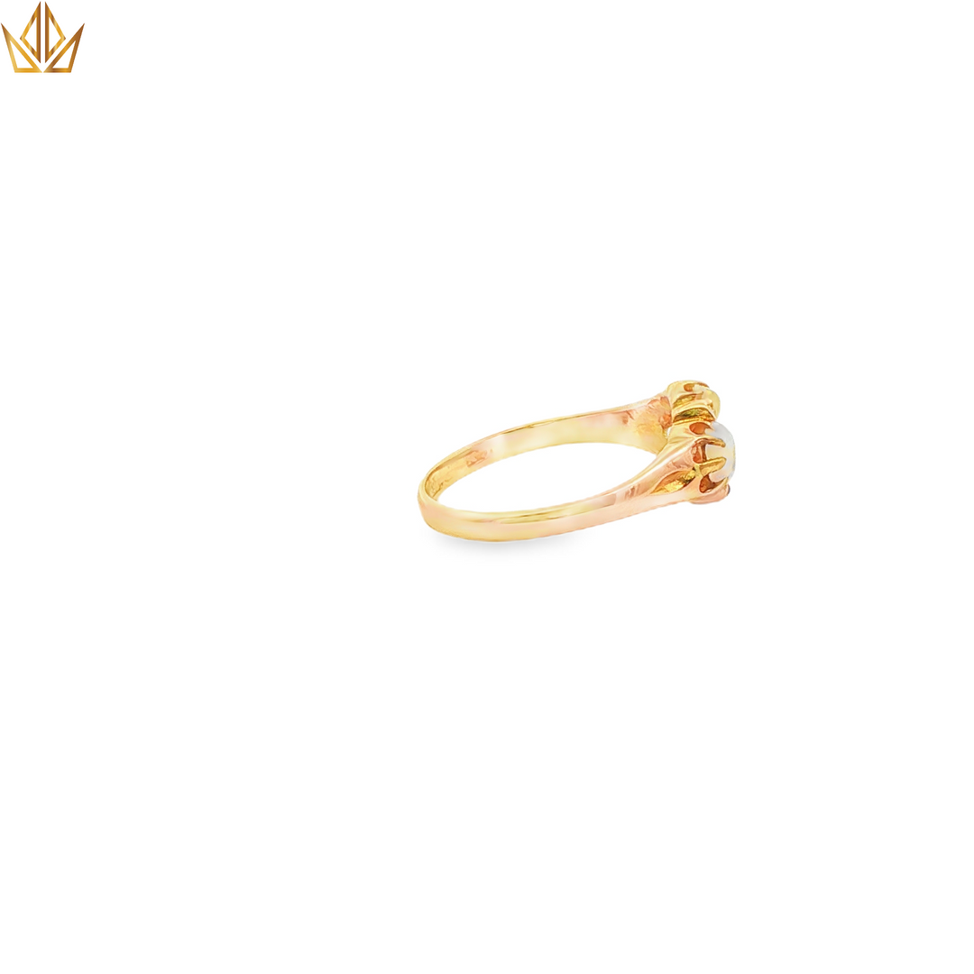 Yellow Gold Multistone Ring with Round Cabochon Opals