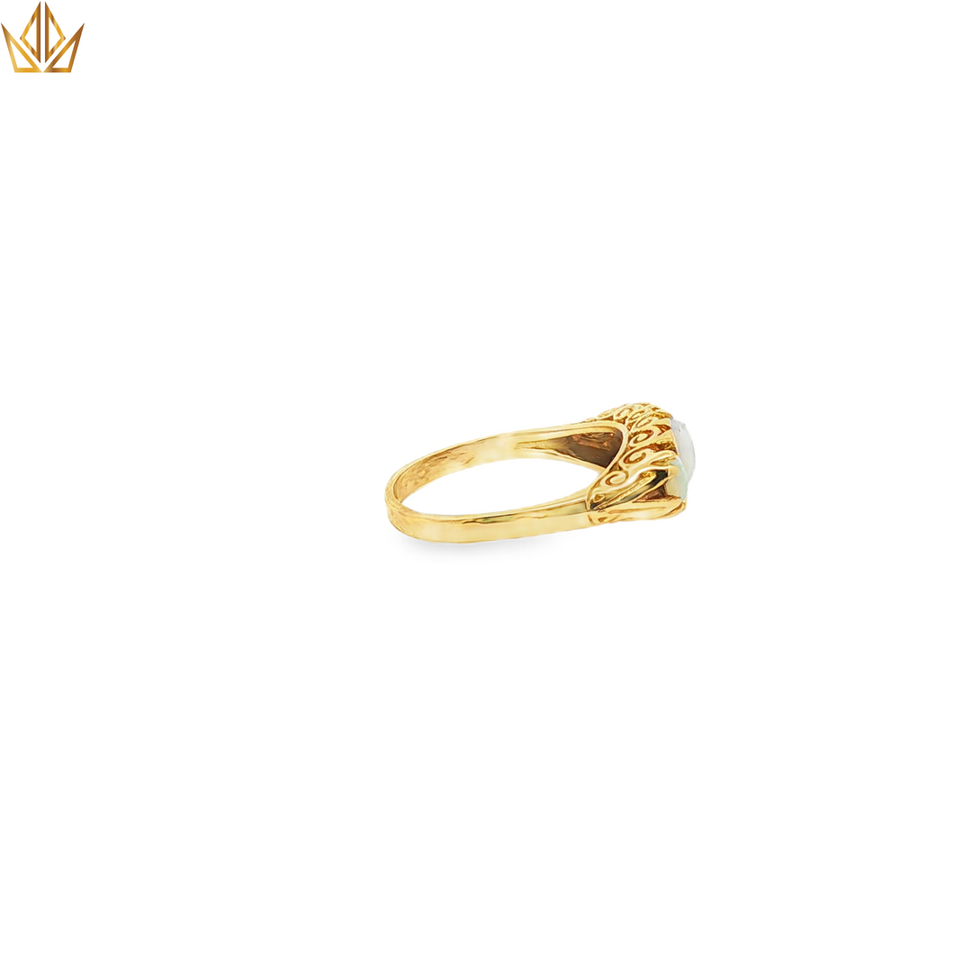 9ct Gold Ring with Cabochon Opal & Diamond