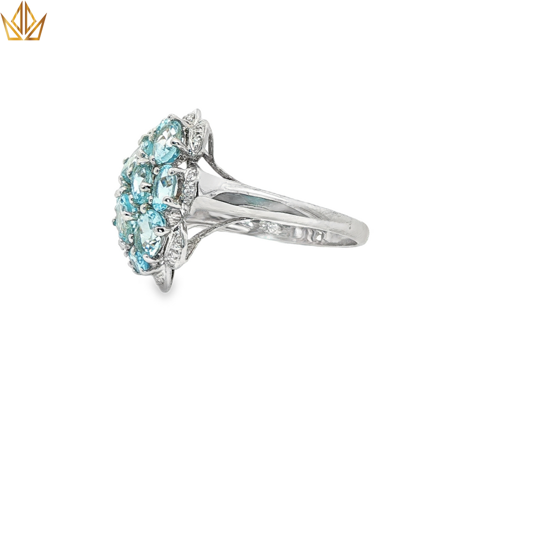 9ct Aquamarine Cabochon Ring in White Gold