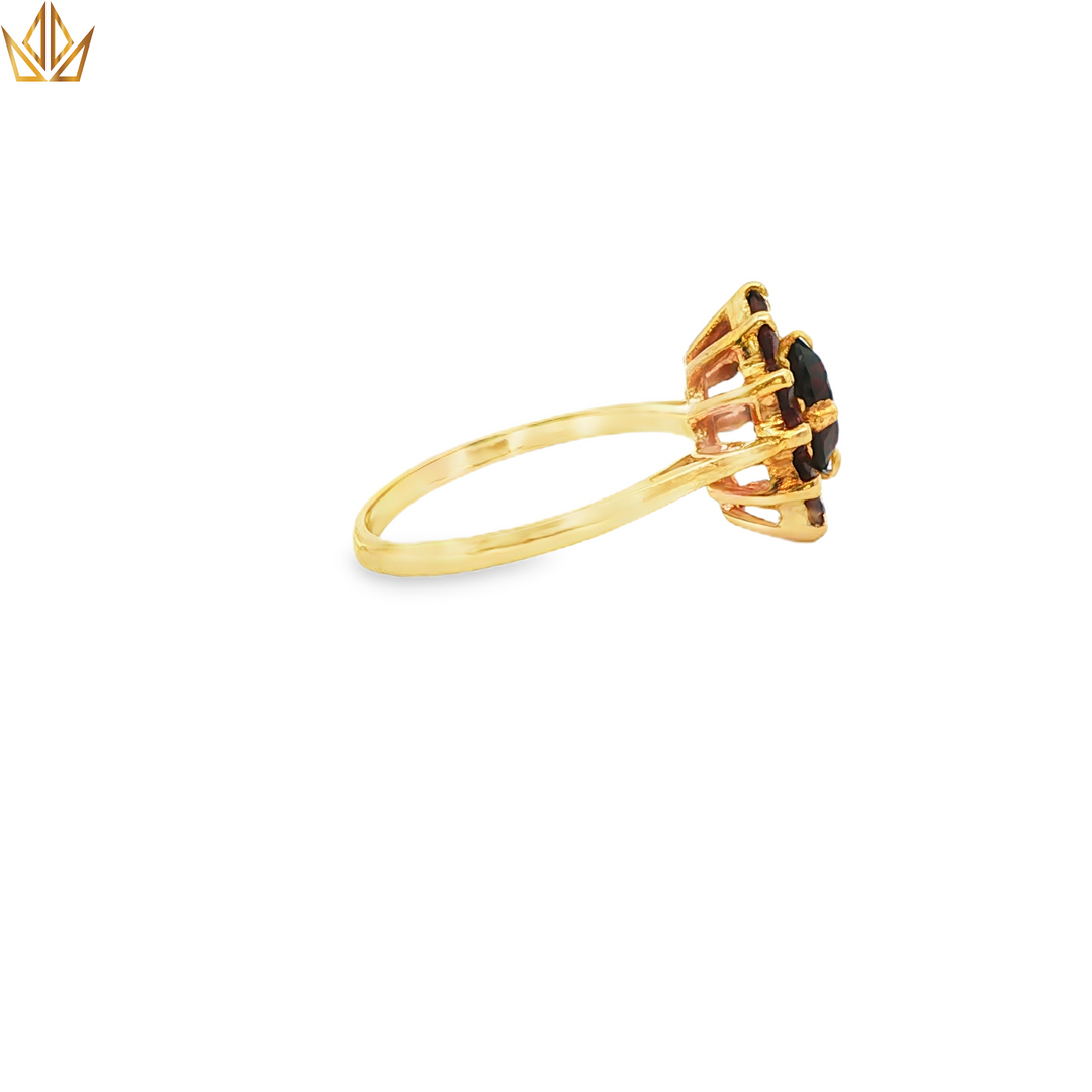 9ct Yellow Gold Multi-Stone Ring with Oval Cabochon Garnet