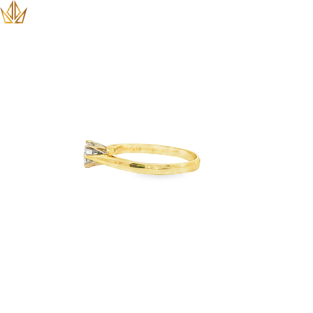 18ct Gold Solitaire Ring with Round Cut Diamond