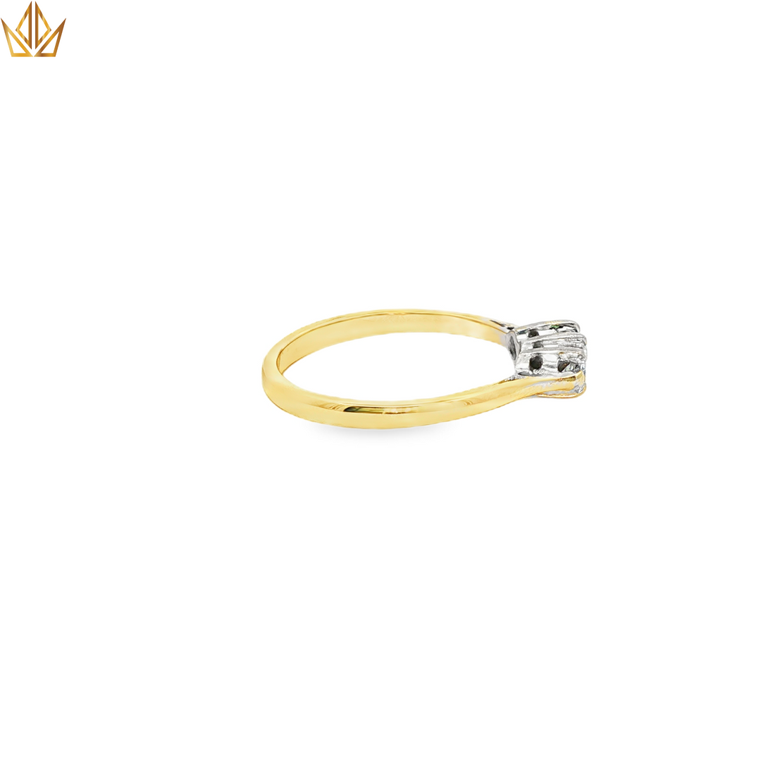 18ct Gold Three Stone Diamond Ring with Round Brilliant Cut Diamonds