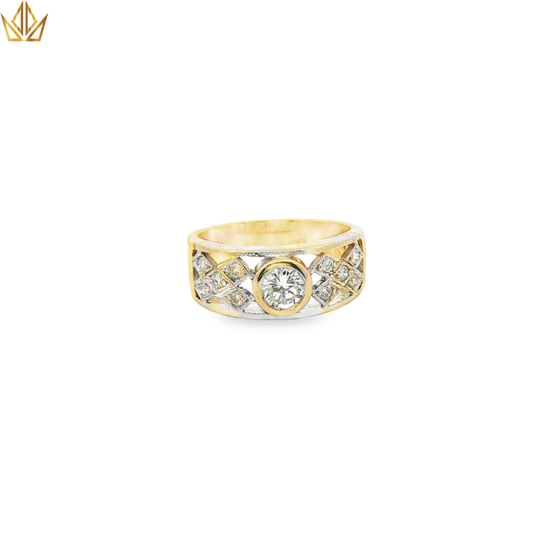 18ct Yellow Gold Multistone Diamond Ring with Round Brilliant Cut