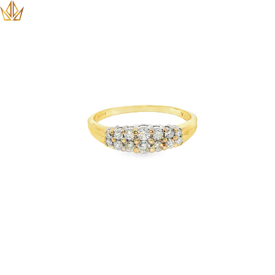 18ct Gold Multi-Stone Ring with Round Brilliant Cut Diamonds