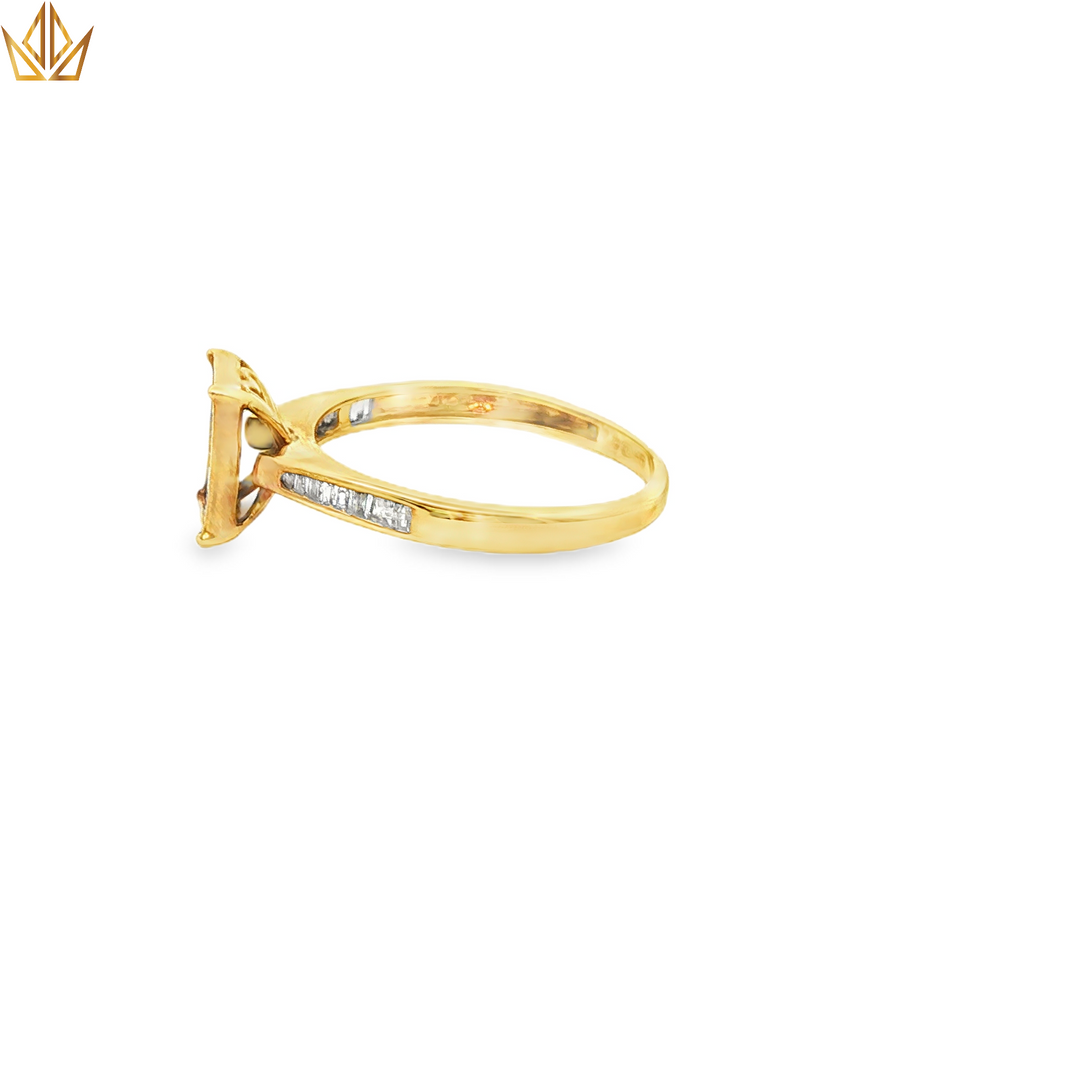 9ct Gold Multistone Ring with Square Cut Diamonds