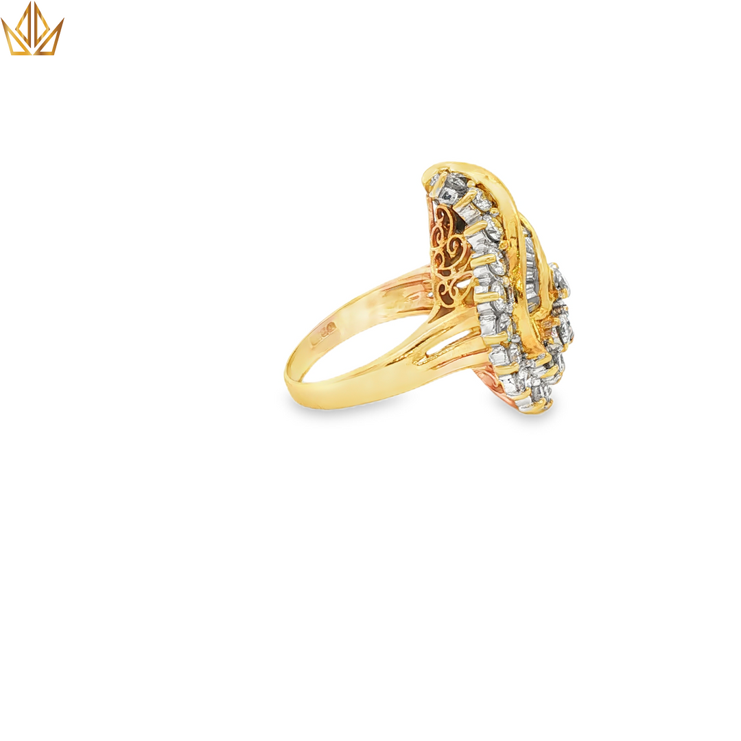18ct Gold Multistone Ring with Round & Baguette Diamonds