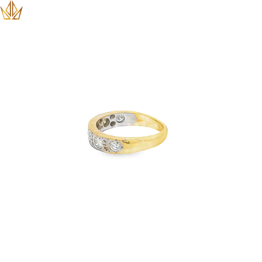 18ct Yellow Gold Multistone Diamond Ring with Round Brilliant Cut Diamonds