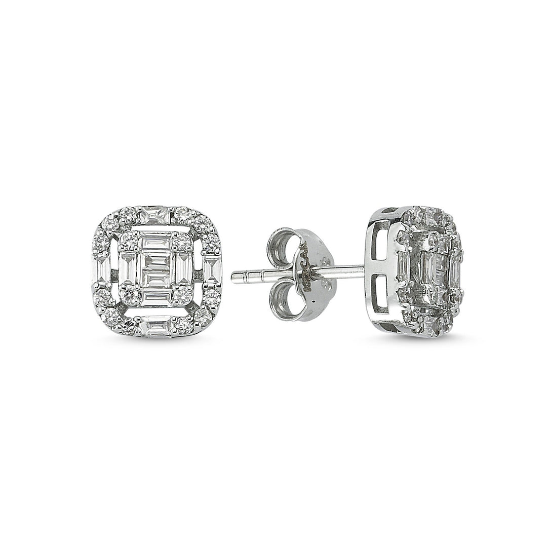 0.62 Karat Diamond Earrings