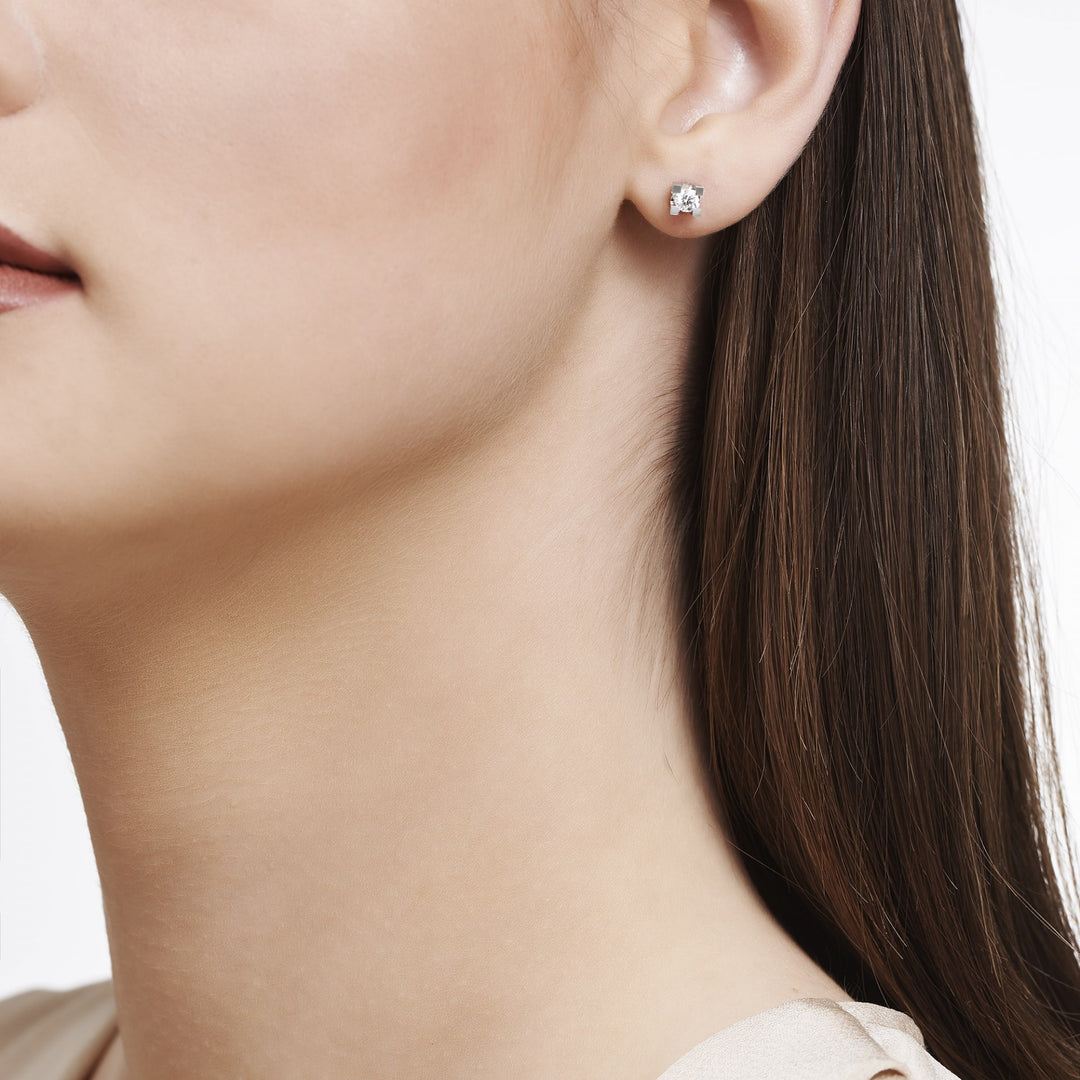 0.16 Karat EF SI Diamond Solitaire Earrings