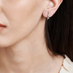 Load image into Gallery viewer, 0.14 Karat Baguette Stone Set Diamond Earrings