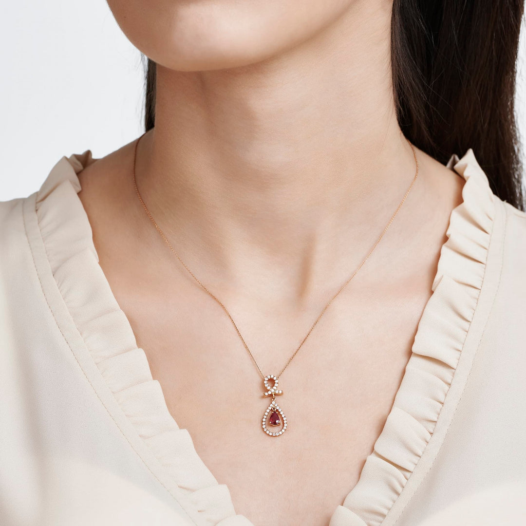 0.73 Karat Diamond Ruby Necklace