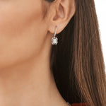 Load image into Gallery viewer, 0.39 Karat Baguette Diamond Earrings