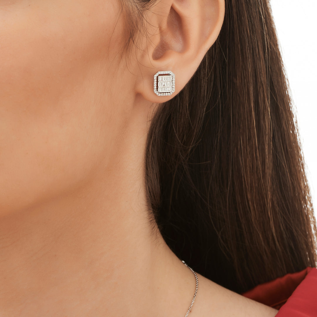 0.64 Karat Baguette Diamond Earrings