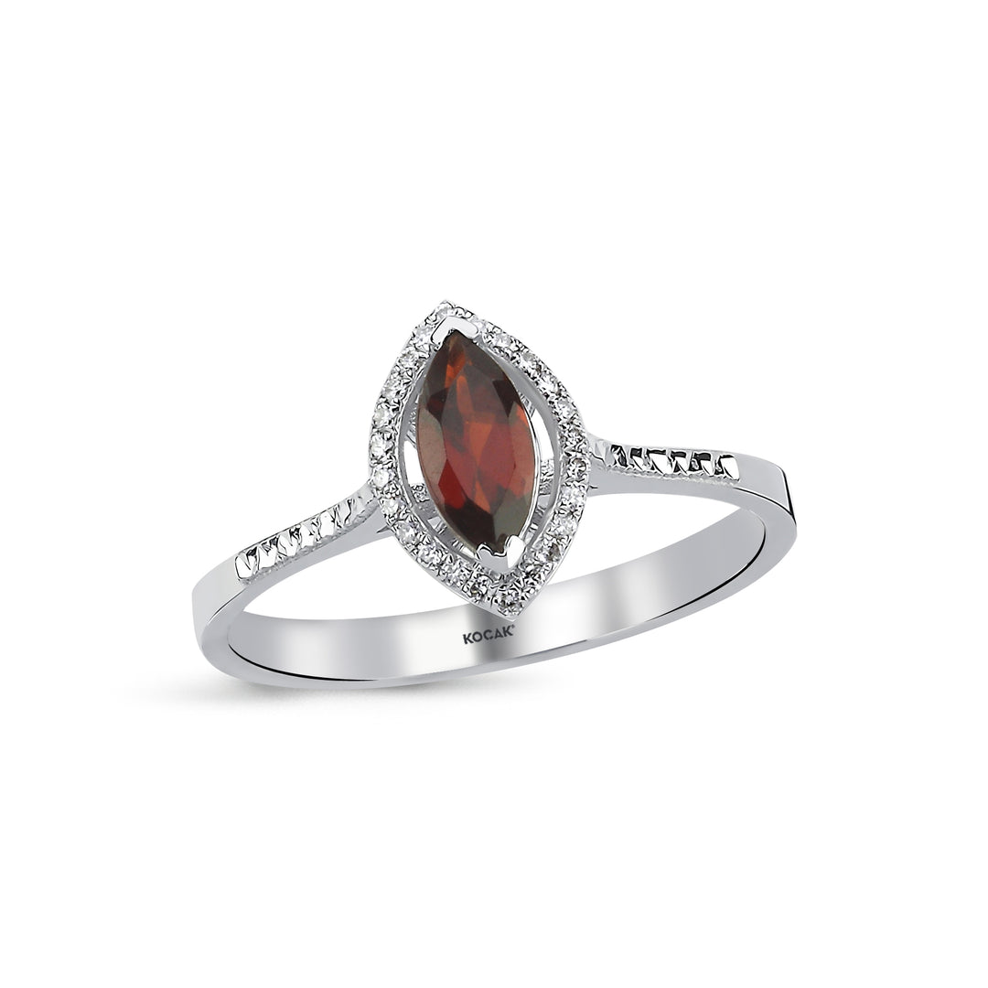 0.47 Karat Garnet Diamond Ring