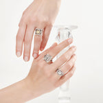 Load image into Gallery viewer, 0.92 Karat Baguette Diamond Ring