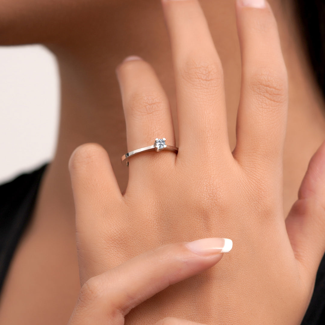 0.09 Karat EF SI Diamond Solitaire Ring