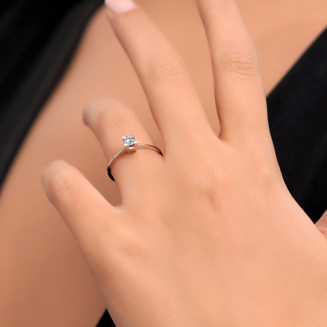 0.20 Karat EF SI Solitaire Diamond Ring