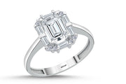 14ct Baguette Stone Set Gold Ring