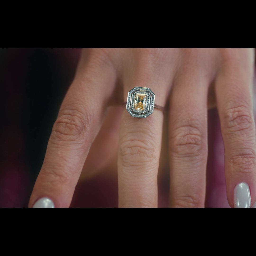 Monte Carlo Diamond Design Necklace Ring
