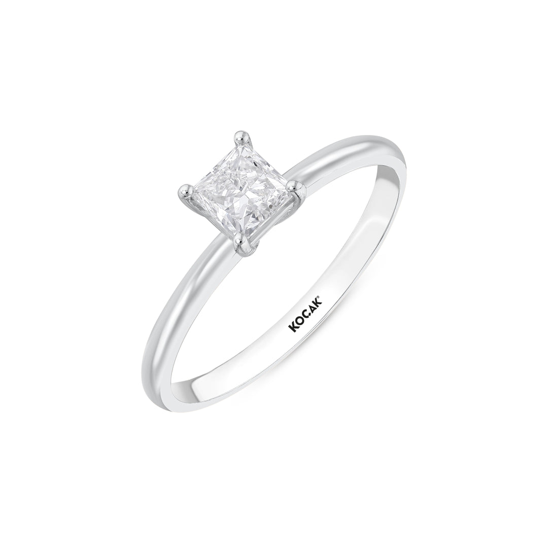 0.50 Karat EF VS2 Diamond Solitaire Ring