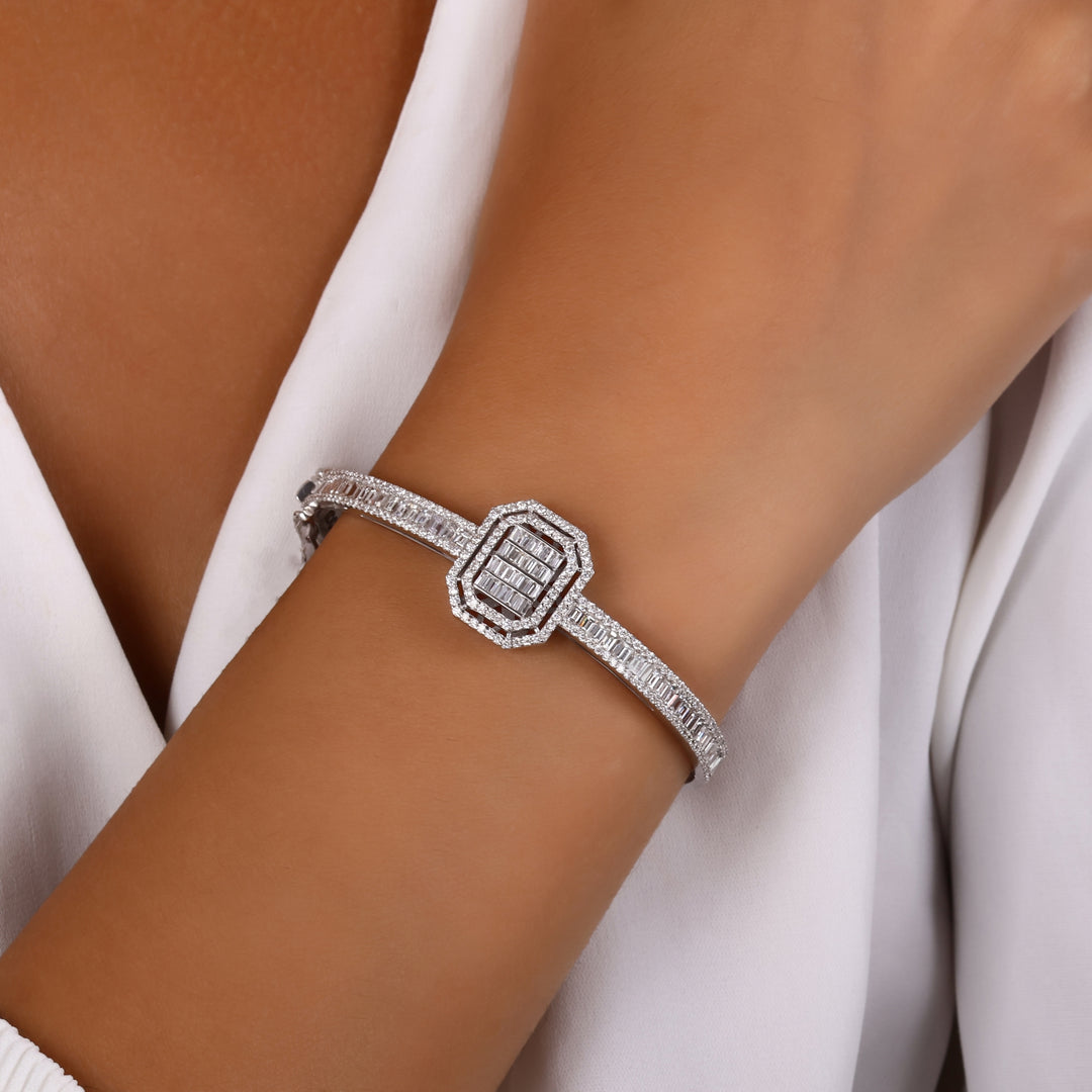 3.94 Karat Diamond Bracelet
