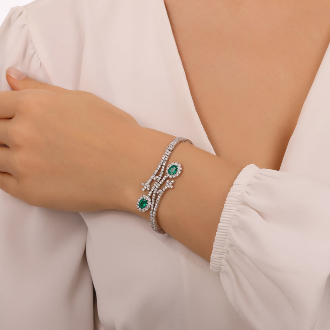 4.33 Karat Emerald Diamond Bracelet