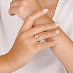 Load image into Gallery viewer, 0.43 Karat FG SI Diamond Baguette Ring