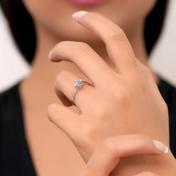 0.40 Karat GH SI Solitaire Diamond Ring