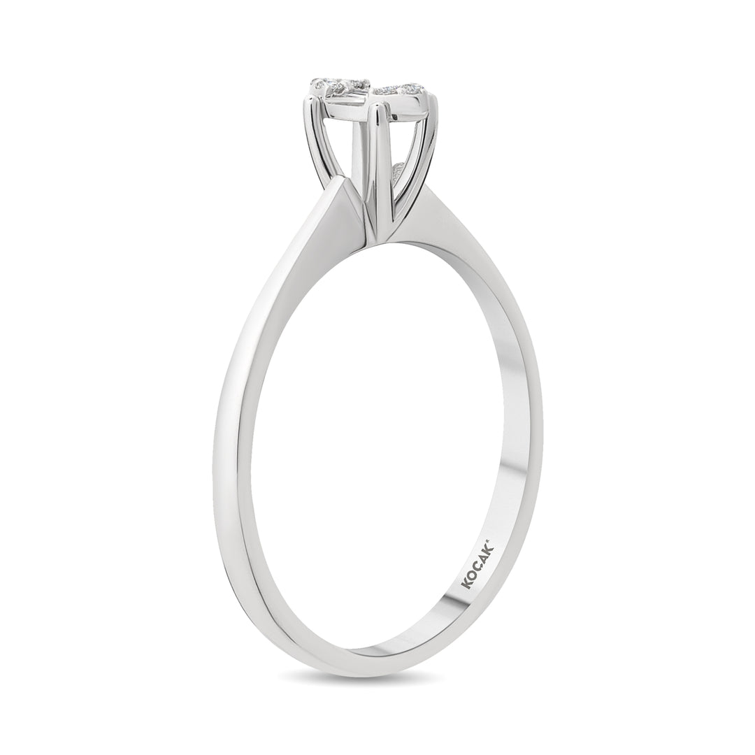 0.06 Karat Design Diamond Ring