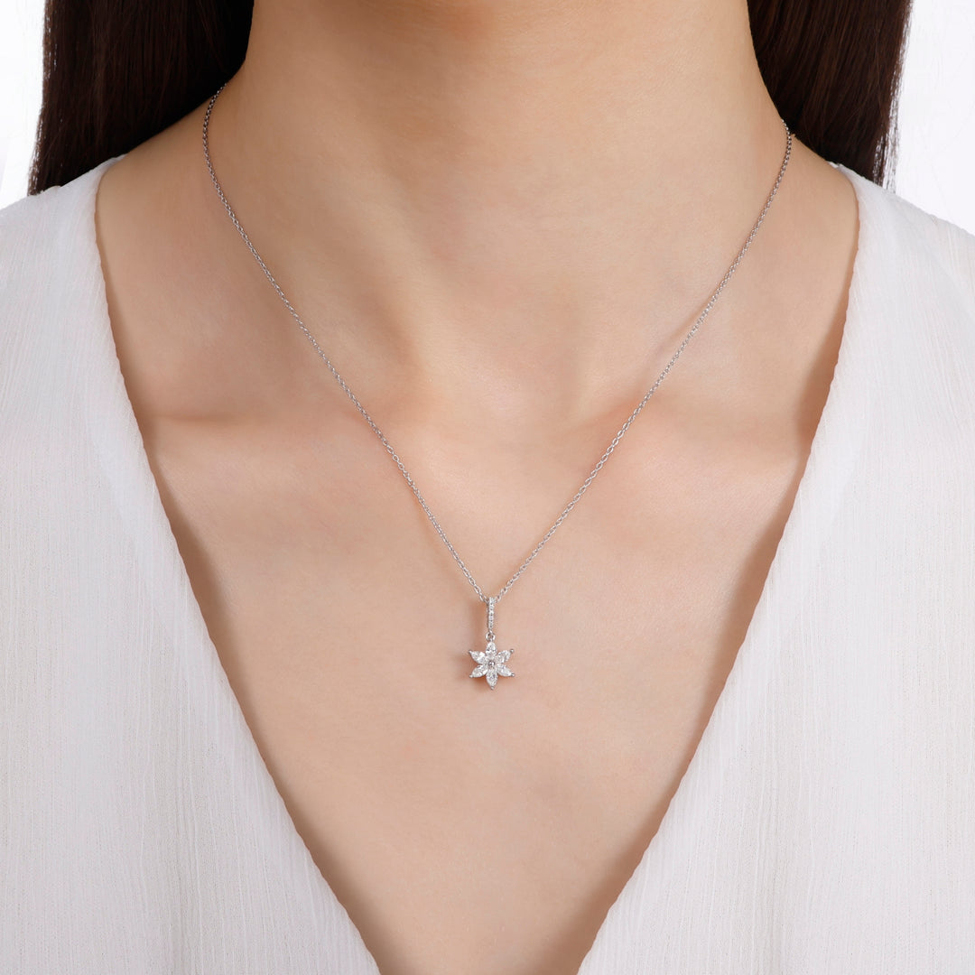 0.44 Karat Diamond Necklace